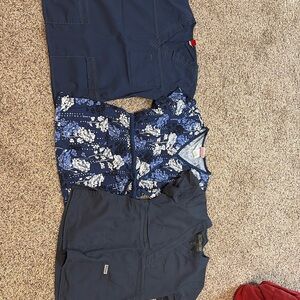 Bundle of scrub tops, dickies Grey’s Anatomy, and sketchers extra small
